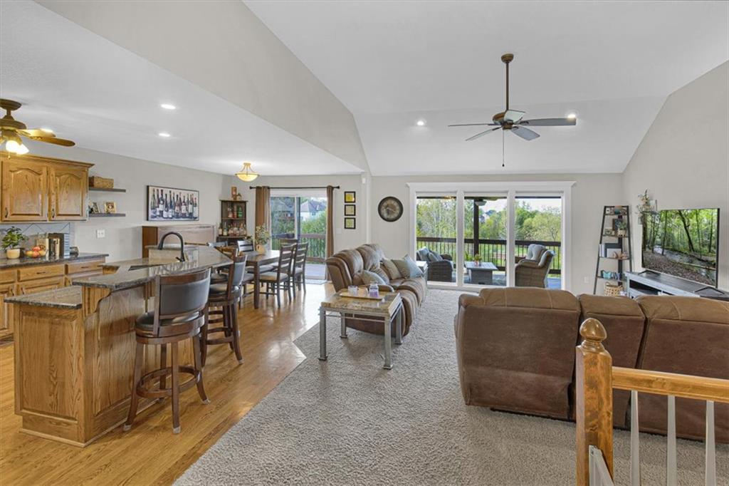 508 S 137th Street Property Photo 17