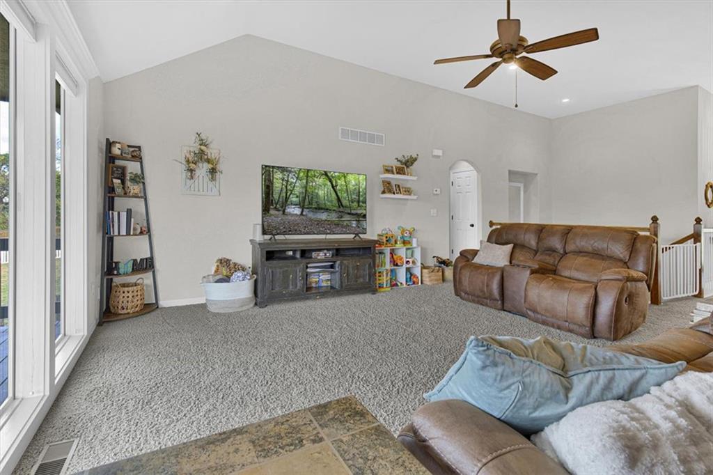 508 S 137th Street Property Photo 21