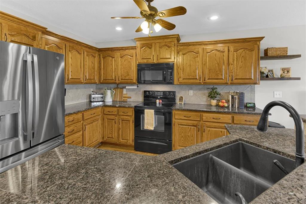 508 S 137th Street Property Photo 25