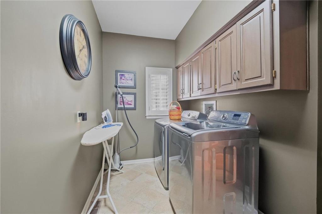 11118 W 121 Street Property Photo 15