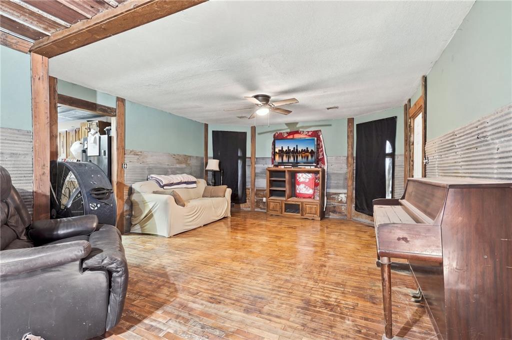 1455 205th Street Property Photo 10