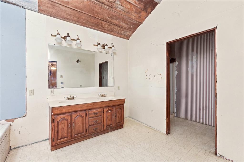 1455 205th Street Property Photo 22
