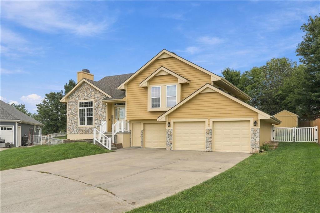 2116 Bradford Place Property Photo 3