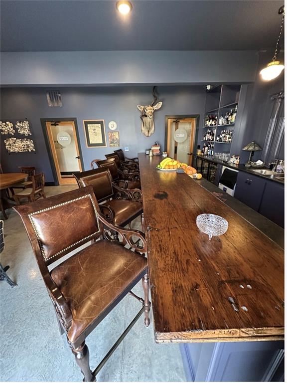 211 N Broadway Street Property Photo 13