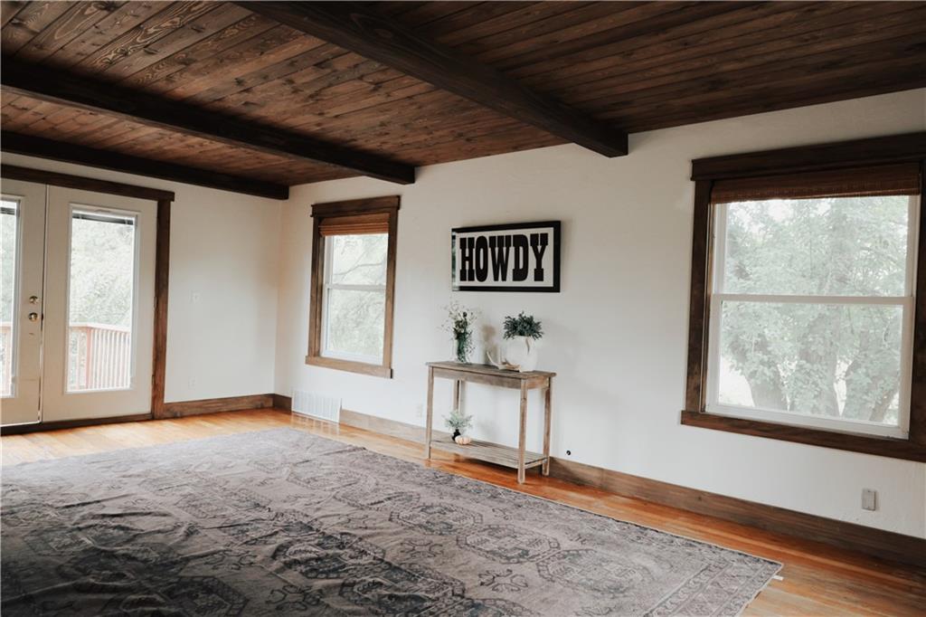 9845 Evening Star Road Property Photo 3