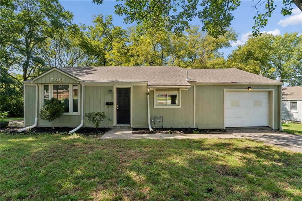 5304 Maywood Avenue Property Photo 3