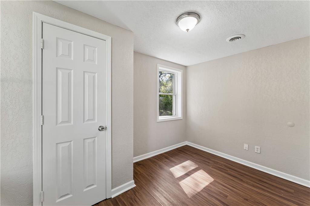 5304 Maywood Avenue Property Photo 16