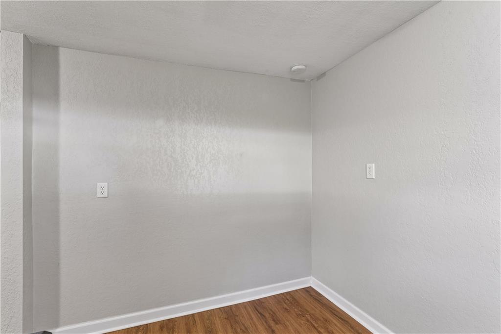 5304 Maywood Avenue Property Photo 17