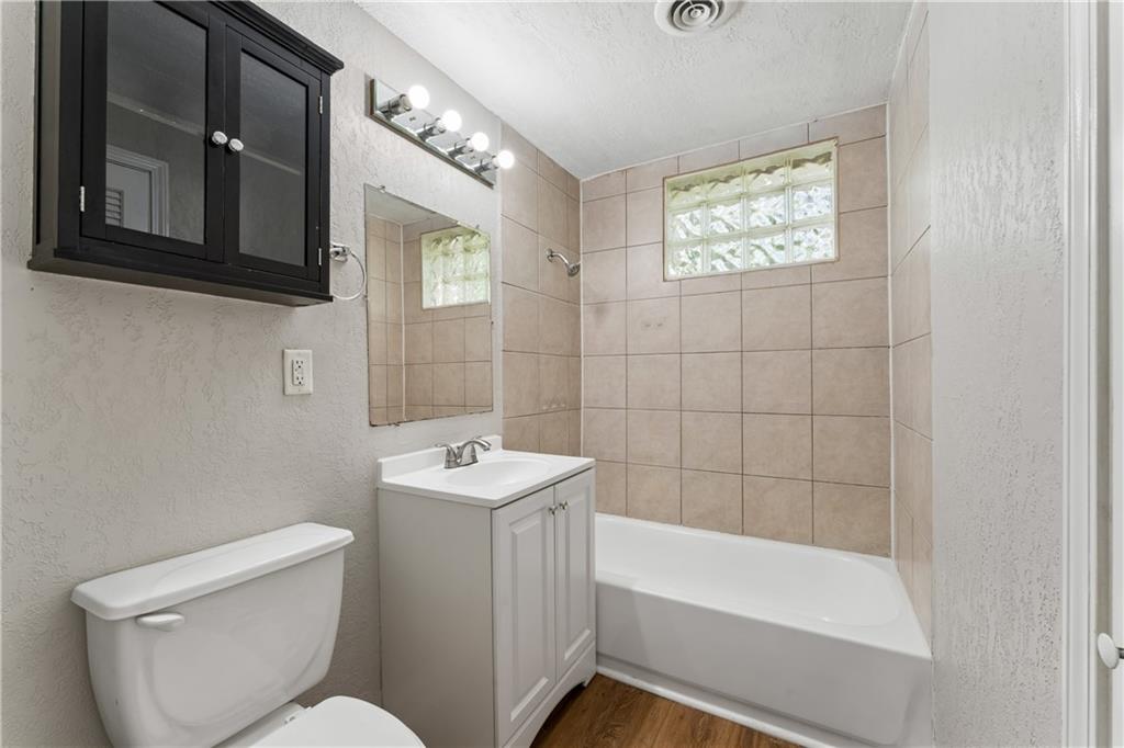 5304 Maywood Avenue Property Photo 22