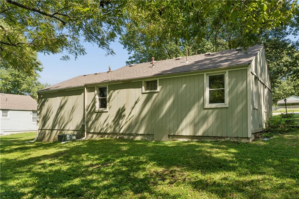 5304 Maywood Avenue Property Photo 32