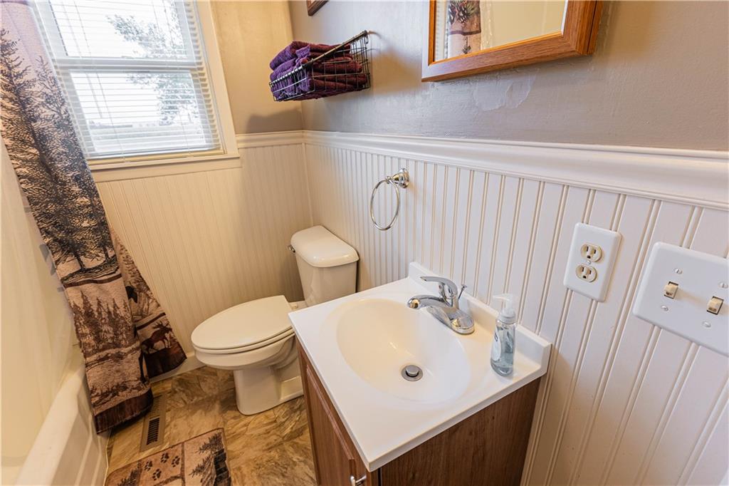 411 West Main Street Property Photo 48