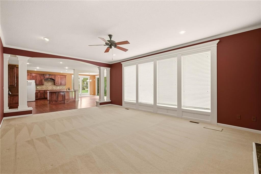 5601 Ne Misty Meadow Place Property Photo 6