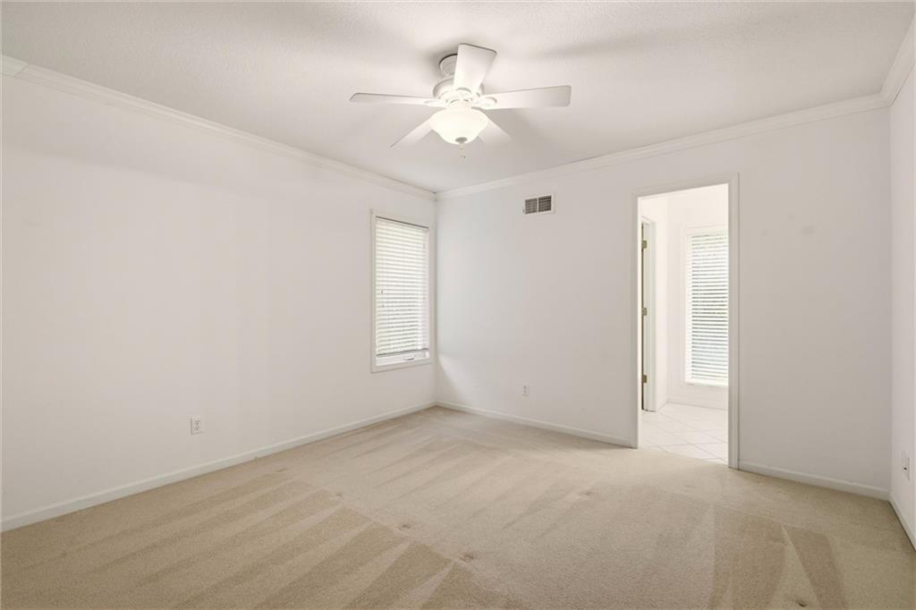 5601 Ne Misty Meadow Place Property Photo 34