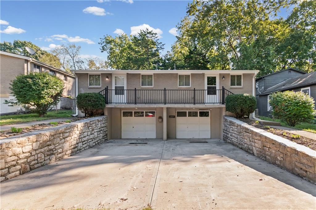 2429 2431 S Harvard Avenue Property Photo 1