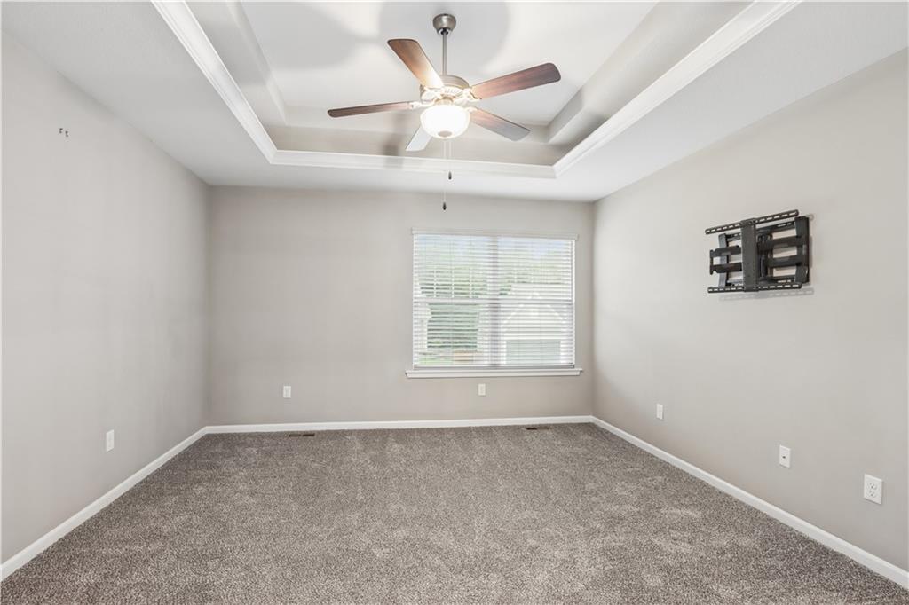 7700 N Lawn Avenue Property Photo 10