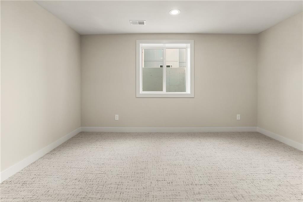 16972 S Cheshire Street Property Photo 6
