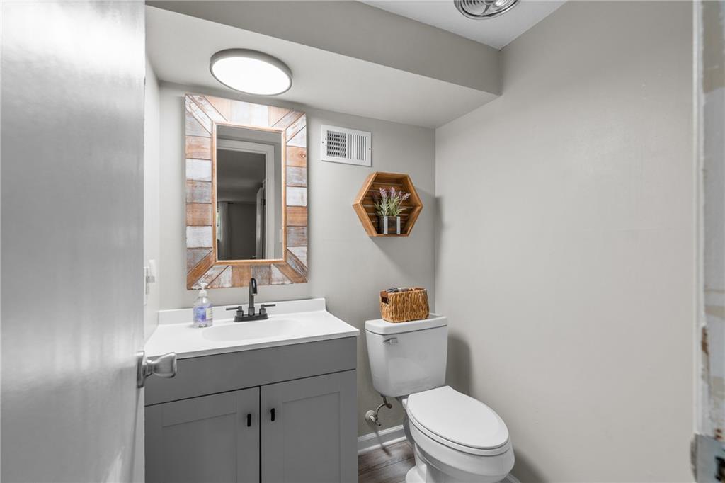 212 Sw Craigmont Drive Property Photo 33