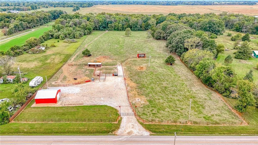 362 Sw T Highway Property Photo 2