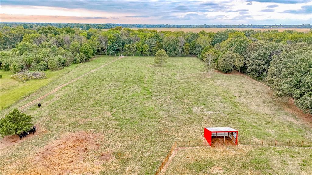 362 Sw T Highway Property Photo 18