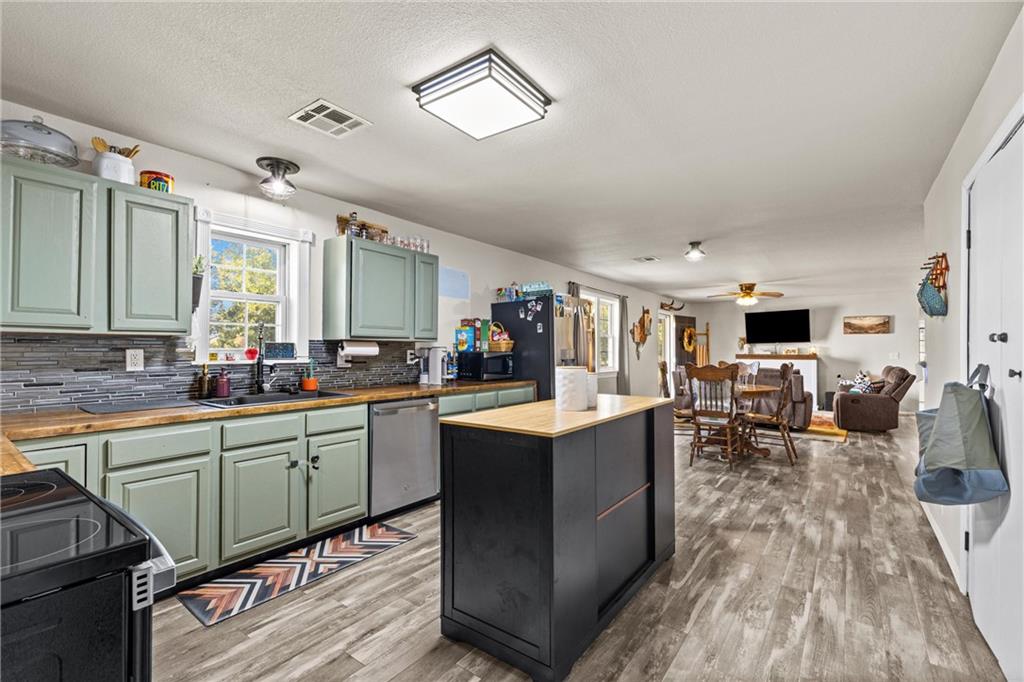 1125 Cr 2050 N/a Property Photo 22