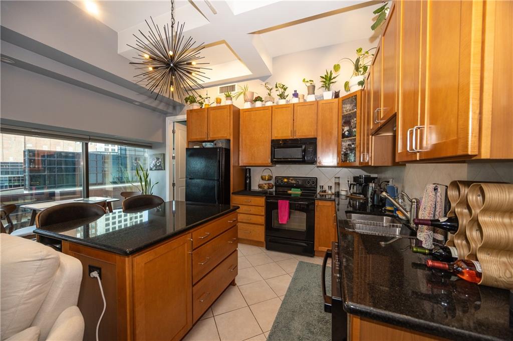 1101 Walnut Street Property Photo 8