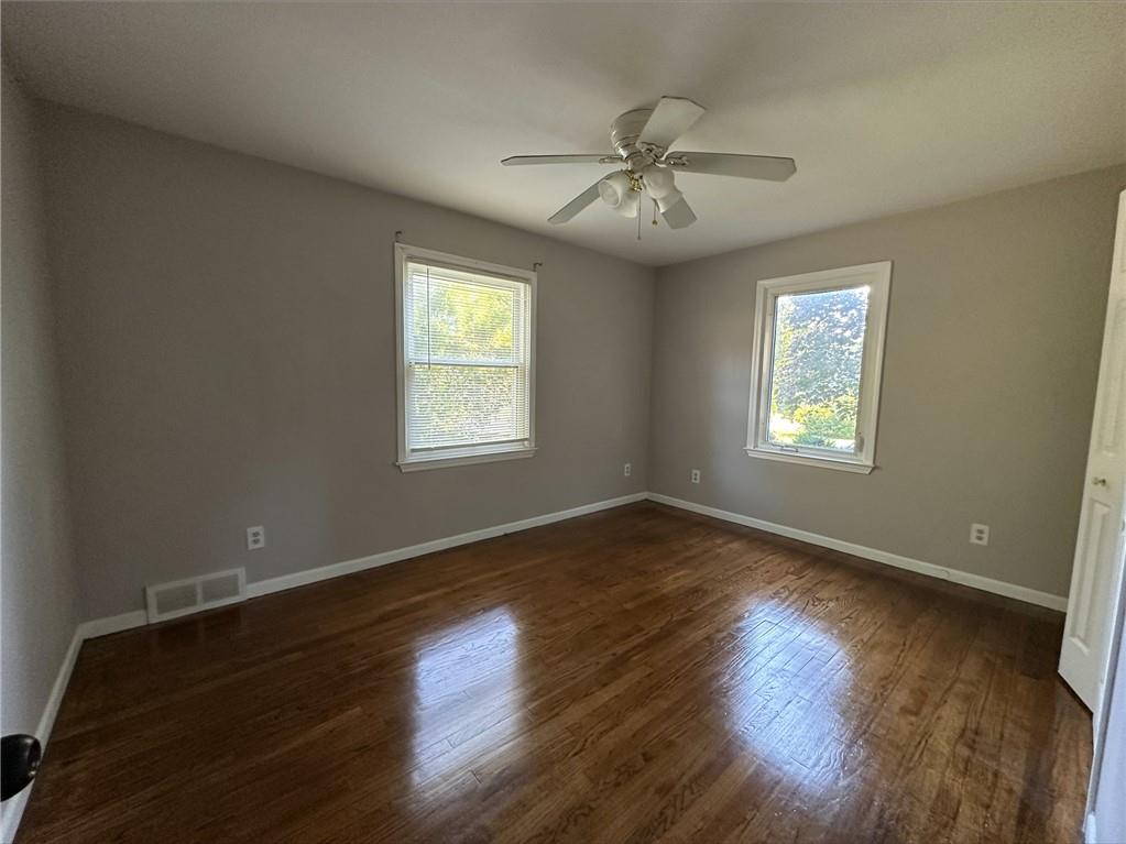 10401 E 69th Street Property Photo 5
