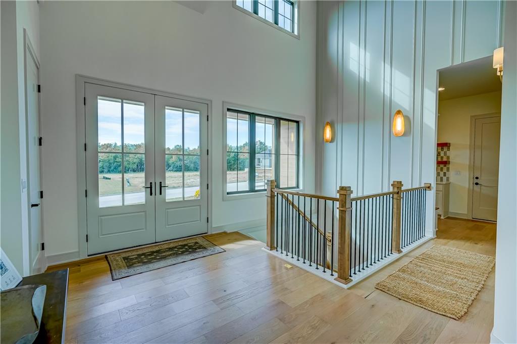 590 South Shore Drive Property Photo 7