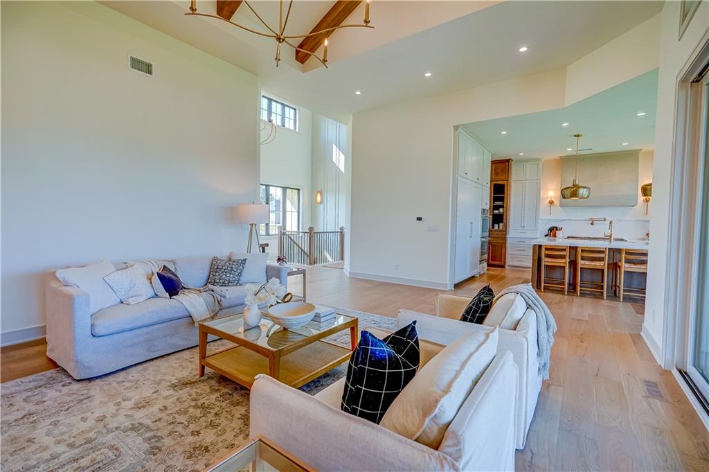 590 South Shore Drive Property Photo 10