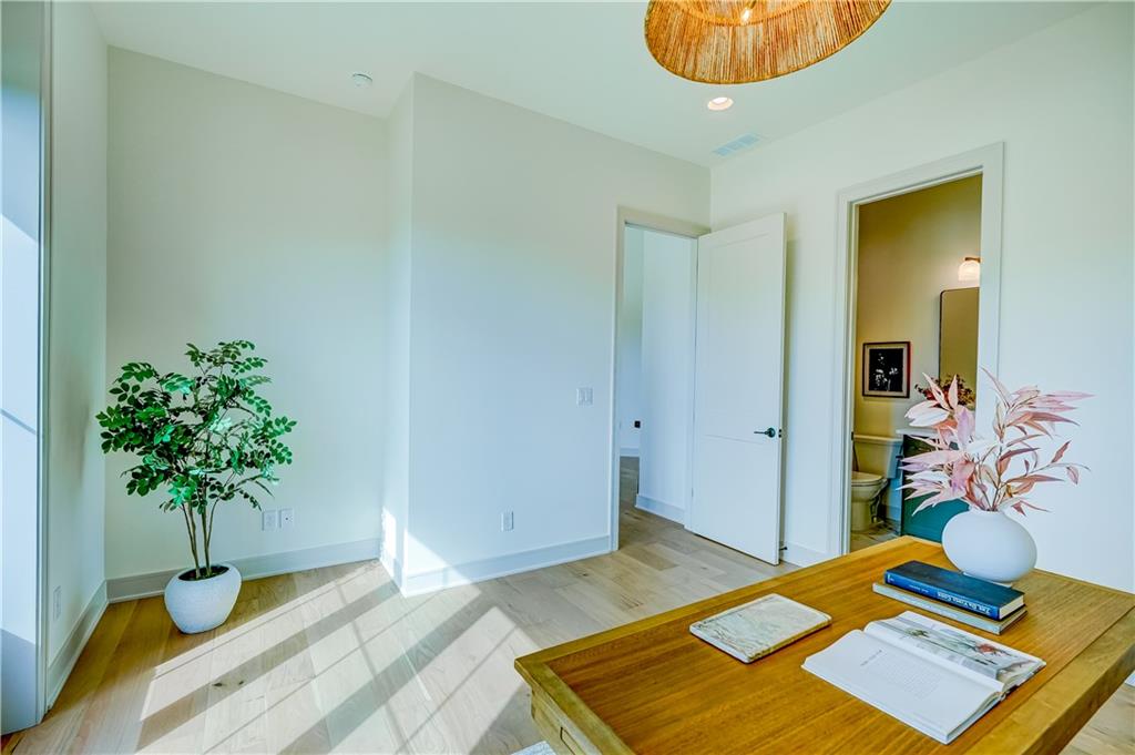 590 South Shore Drive Property Photo 35