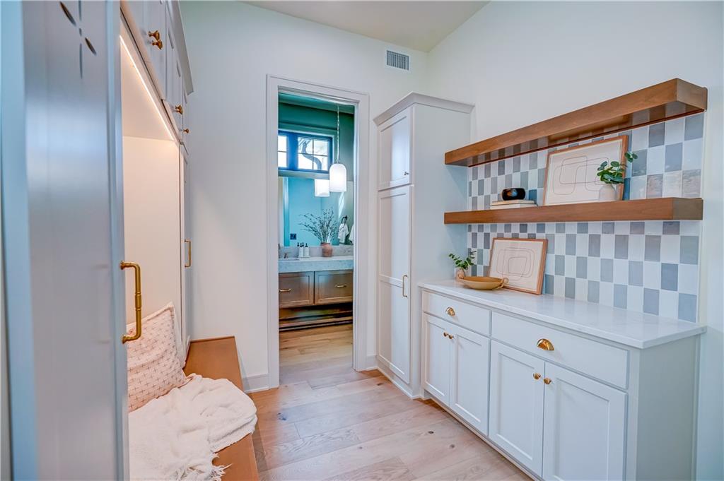 590 South Shore Drive Property Photo 38