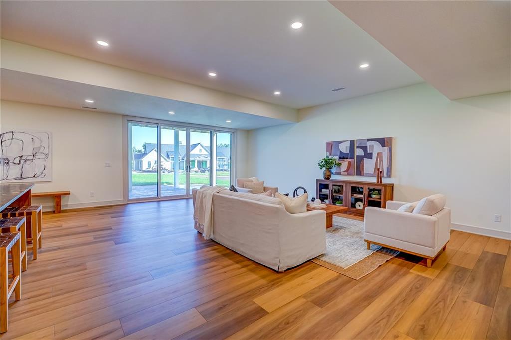 590 South Shore Drive Property Photo 41