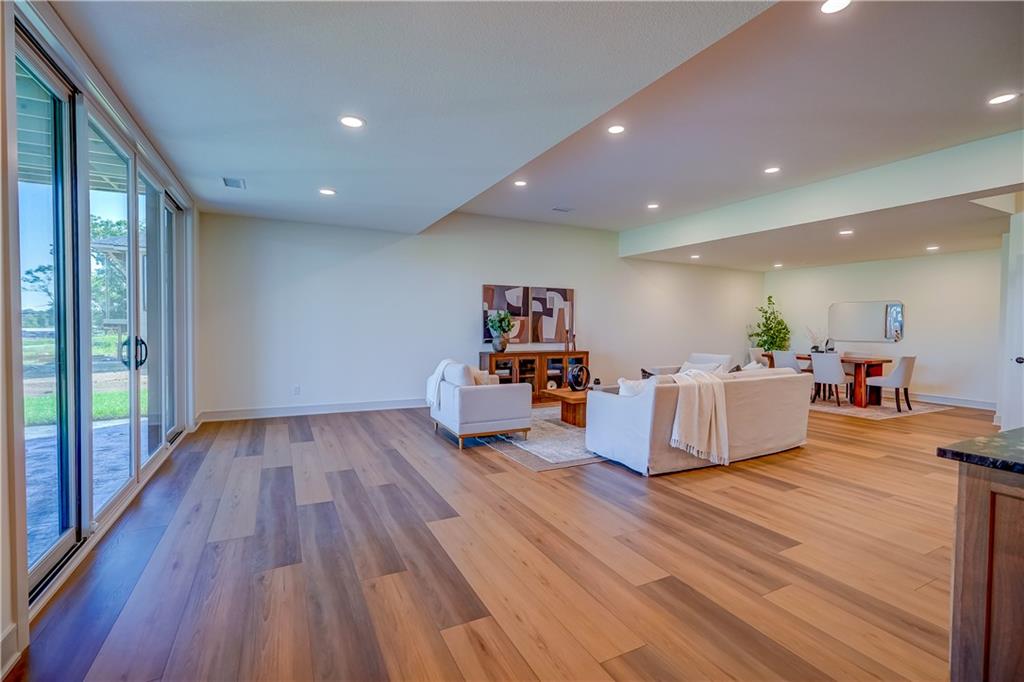 590 South Shore Drive Property Photo 47