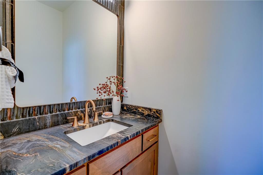 590 South Shore Drive Property Photo 49