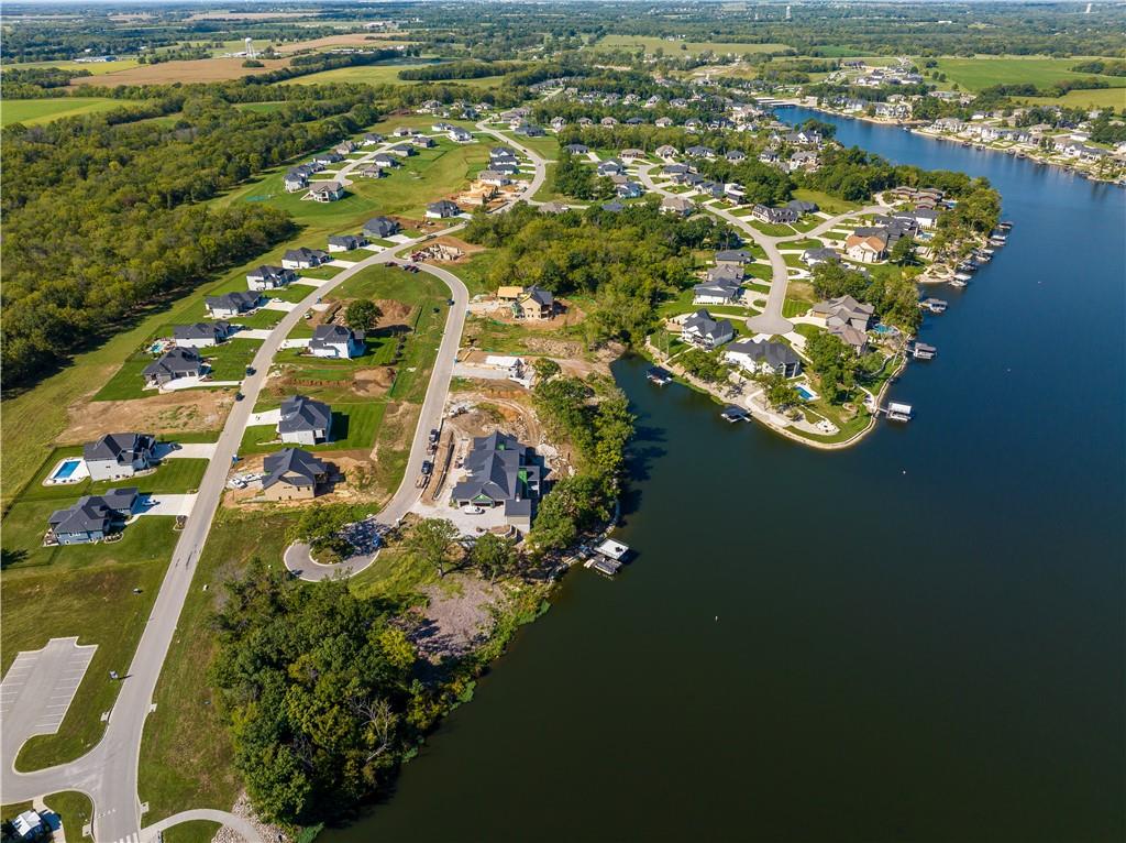 590 South Shore Drive Property Photo 79