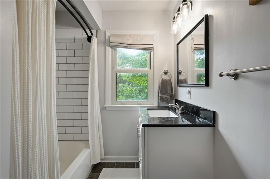 10004 Holly Street Property Photo 22