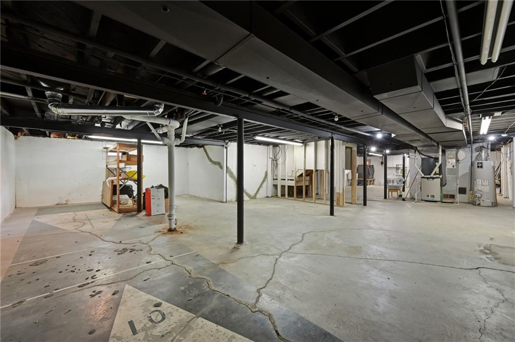 10004 Holly Street Property Photo 25