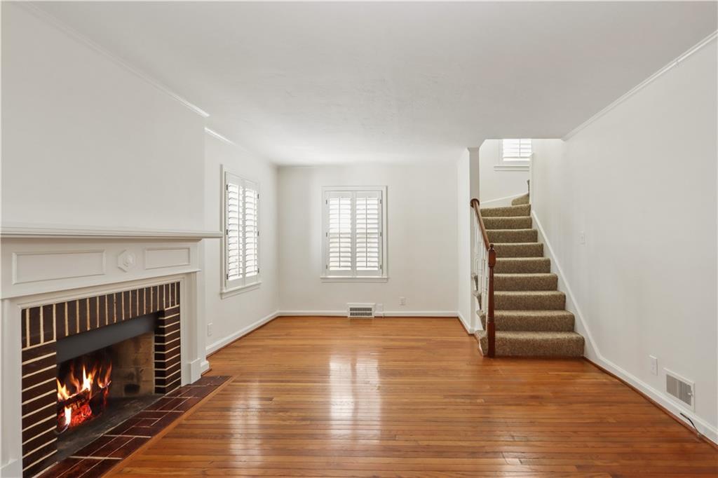 1235 W Gregory Boulevard Property Photo 6