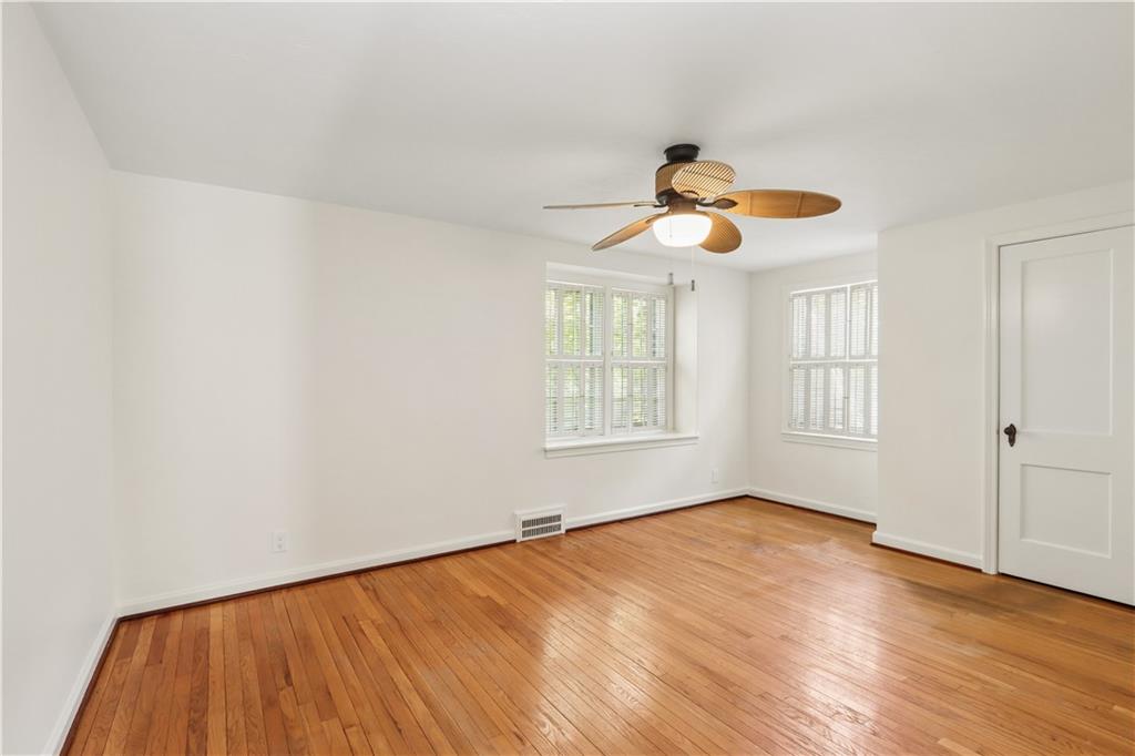 1235 W Gregory Boulevard Property Photo 11