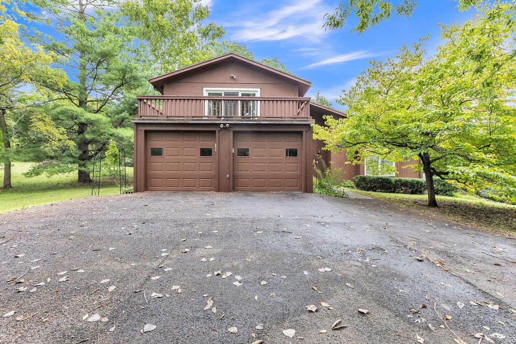 4715 Amazonia Road Property Photo 2
