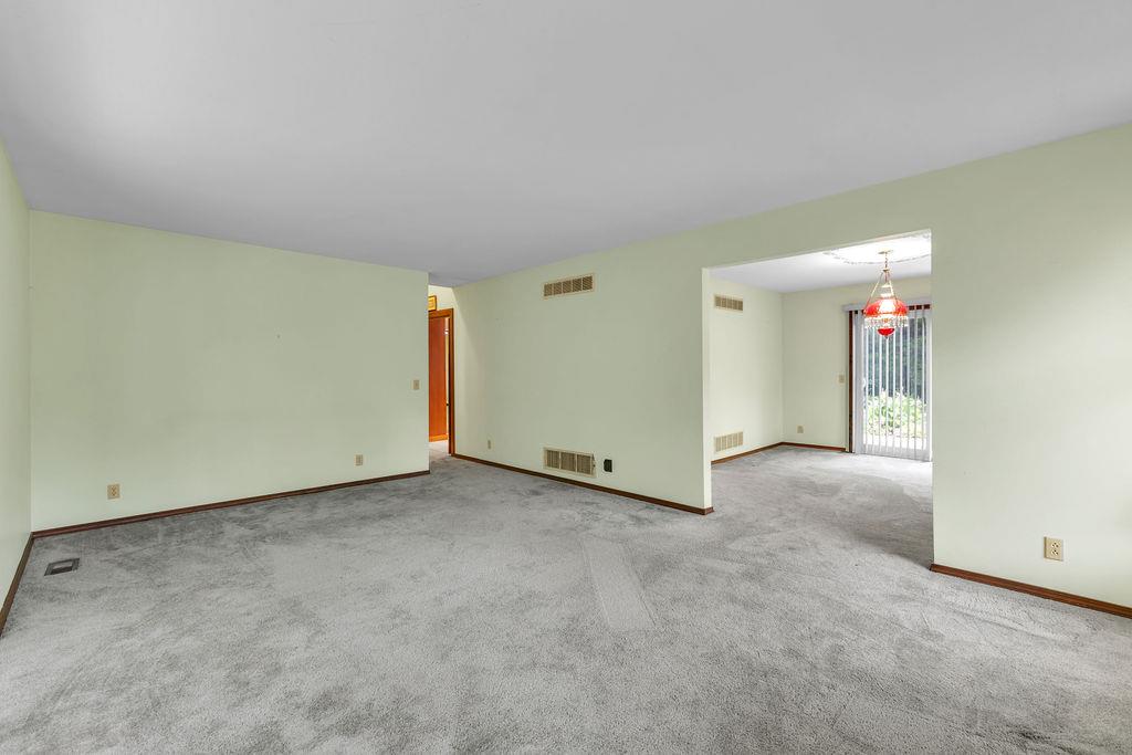 4715 Amazonia Road Property Photo 18