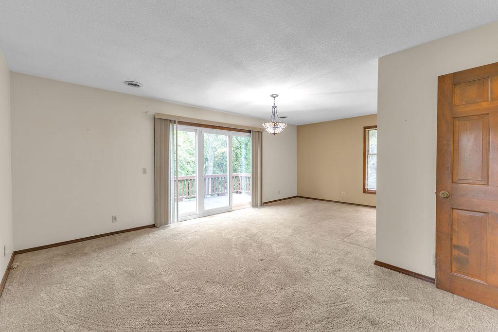 4715 Amazonia Road Property Photo 24