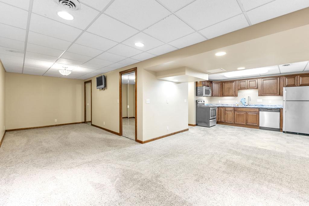 4715 Amazonia Road Property Photo 33