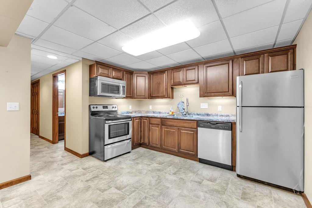4715 Amazonia Road Property Photo 35