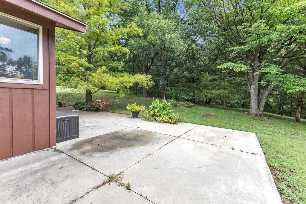 4715 Amazonia Road Property Photo 41