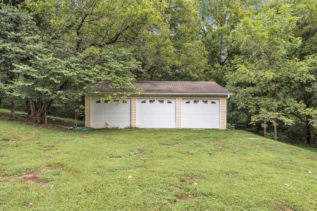 4715 Amazonia Road Property Photo 47