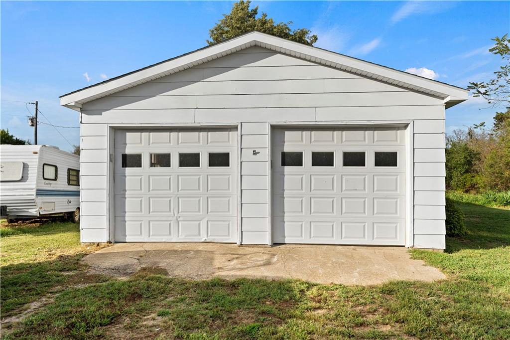 26173 E Union Track Road Property Photo 9