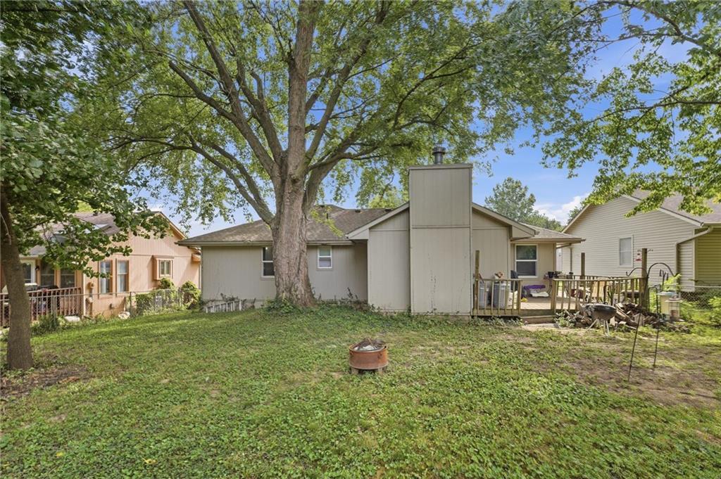 15600 E 2nd Street Property Photo 25
