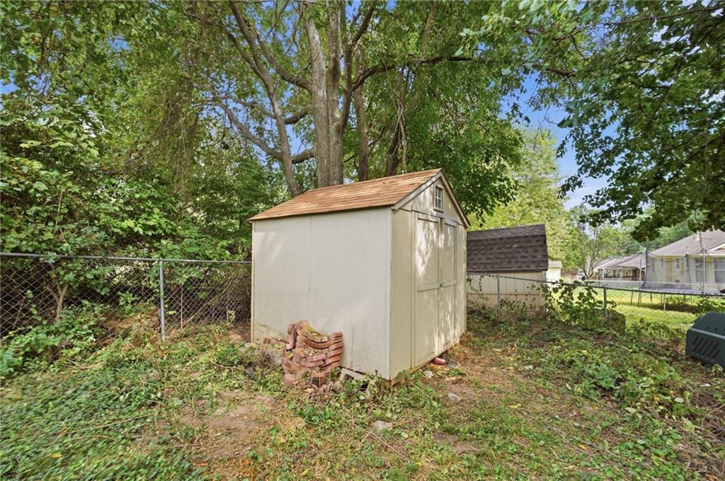15600 E 2nd Street Property Photo 27