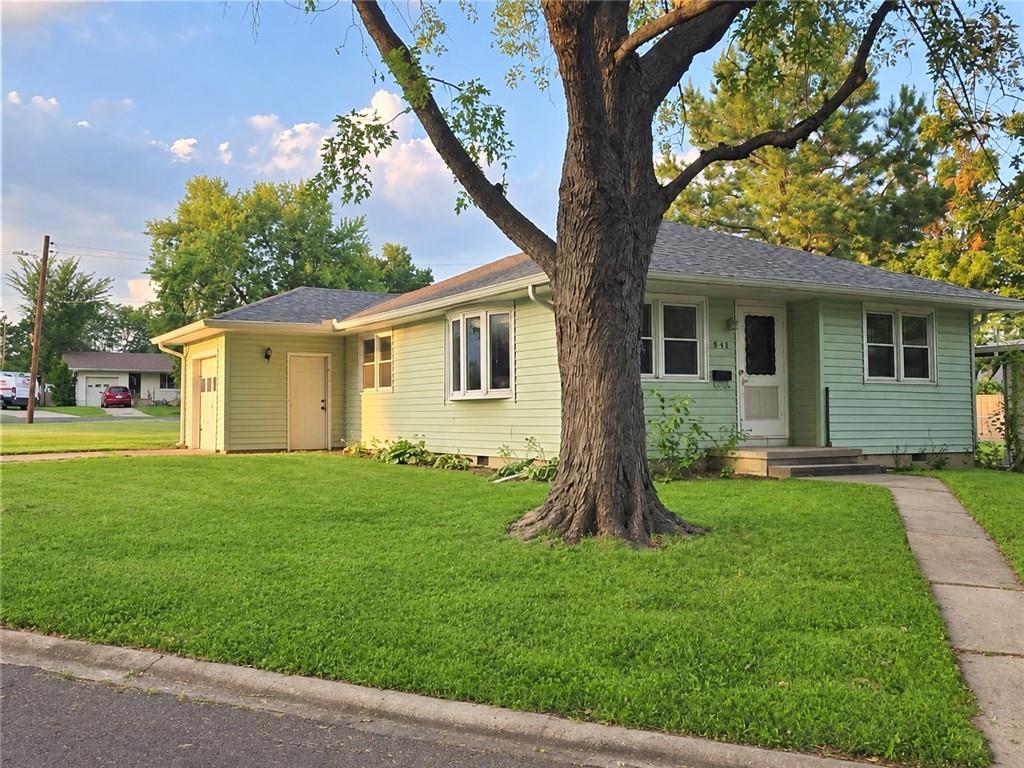 303 E Truman Avenue Property Photo 1