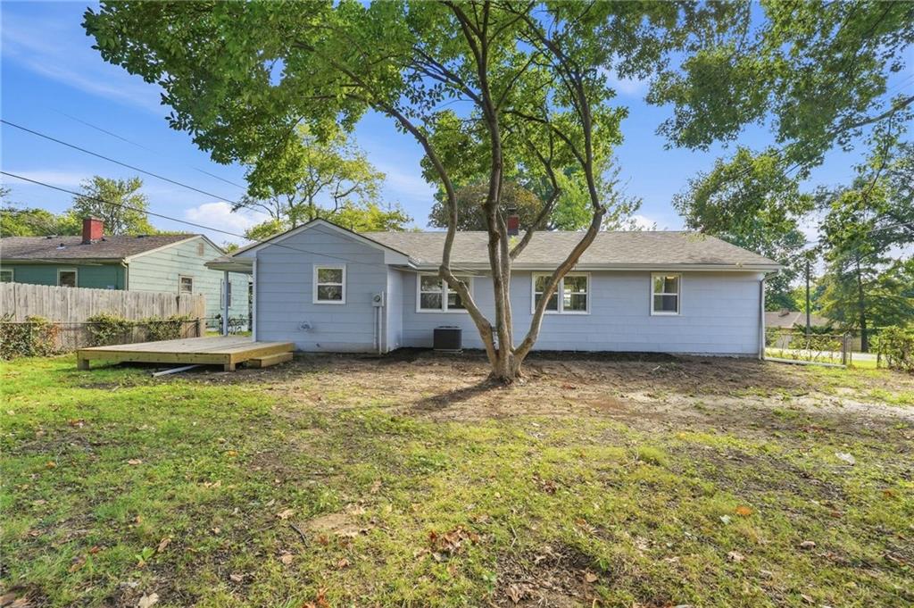 3028 S Hedges Avenue Property Photo 24